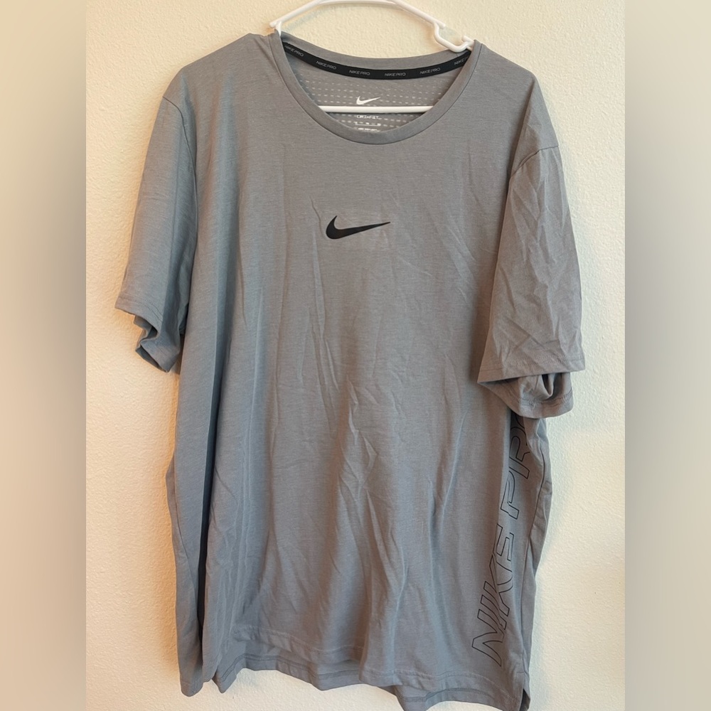 Nike Grey Mens XL dri fit Tshirt NWT